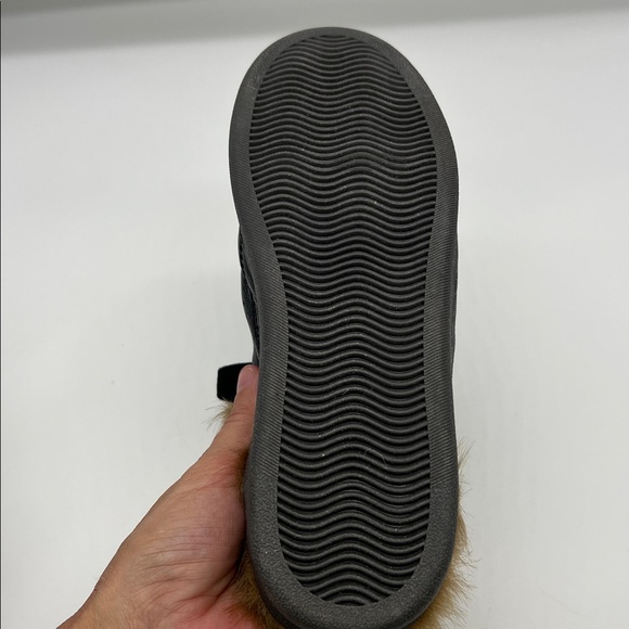 Steve Madden - NWOT Talon Black Leather Brown Faux Fur Trim Mule Sneaker SZ 6.5 - Picture 15 of 15